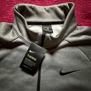 Nike Men's Gray Performance Pullover Therma Dri-Fit
